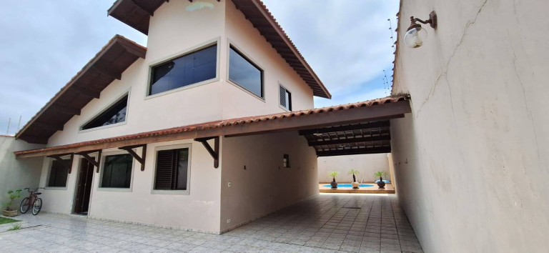 Imagem Casa com 4 Quartos à Venda, 368 m² em Balneário Stella Maris - Peruíbe Imagem Casa com 4 Quartos à Venda, 368 m² em Balneário Stella Maris - Peruíbe
