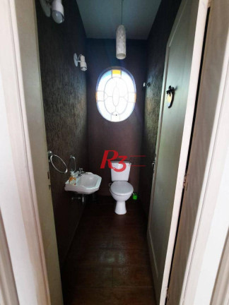 Imagem Casa com 5 Quartos à Venda, 300 m² em Gonzaga - Santos Imagem Casa com 5 Quartos à Venda, 300 m² em Gonzaga - Santos