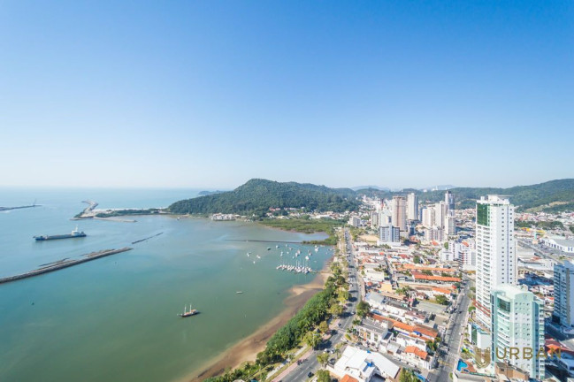 Imagem Apartamento com 4 Quartos à Venda, 181 m² em Fazenda - Itajaí Imagem Apartamento com 4 Quartos à Venda, 181 m² em Fazenda - Itajaí
