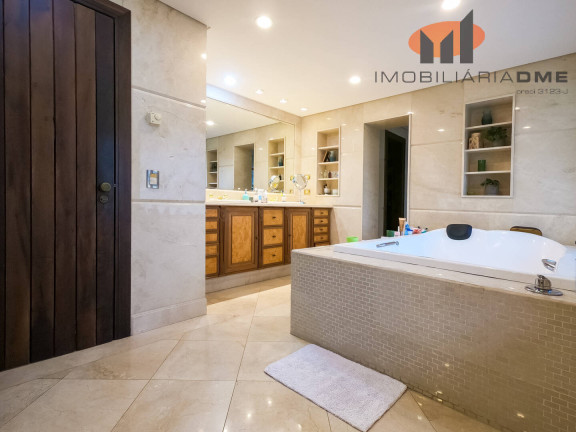 Imagem Casa com 8 Quartos à Venda, 700 m² em Jardim Social - Curitiba Imagem Casa com 8 Quartos à Venda, 700 m² em Jardim Social - Curitiba