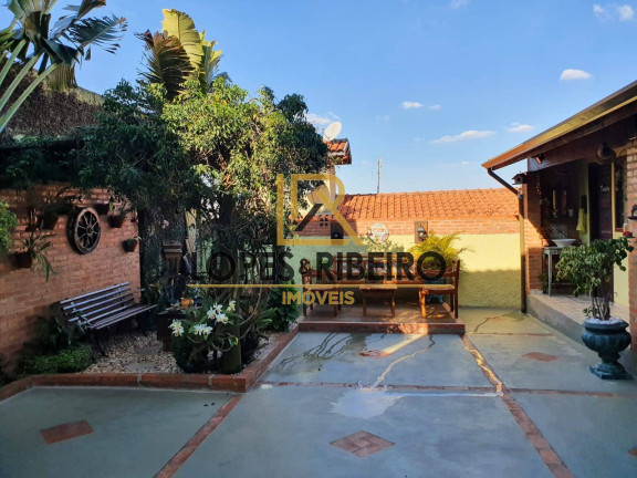 Imagem Casa com 3 Quartos à Venda, 270 m² em Jardim Paraíso - Botucatu Imagem Casa com 3 Quartos à Venda, 270 m² em Jardim Paraíso - Botucatu