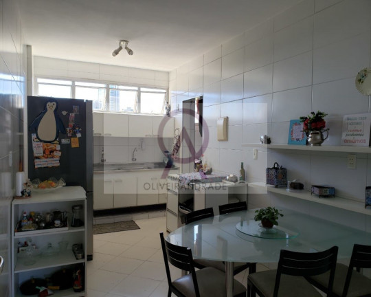 Imagem Imóvel com 5 Quartos à Venda, em Ondina - Salvador Imagem Imóvel com 5 Quartos à Venda, em Ondina - Salvador