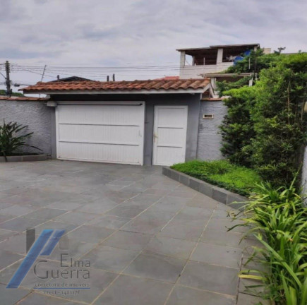 Imagem Casa com 4 Quartos à Venda, 150 m² em Centro - Ubatuba Imagem Casa com 4 Quartos à Venda, 150 m² em Centro - Ubatuba