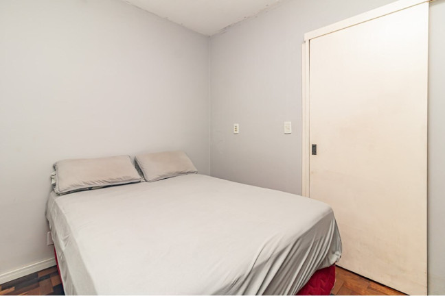 Imagem Imóvel com 2 Quartos à Venda, em Menino Deus - Porto Alegre Imagem Imóvel com 2 Quartos à Venda, em Menino Deus - Porto Alegre