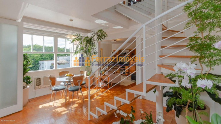 Imagem Apartamento com 2 Quartos à Venda, 170 m² em Santa Cecília - Porto Alegre Imagem Apartamento com 2 Quartos à Venda, 170 m² em Santa Cecília - Porto Alegre
