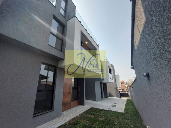 Imagem Casa com 3 Quartos à Venda, 169 m² em Uberaba - Curitiba Imagem Casa com 3 Quartos à Venda, 169 m² em Uberaba - Curitiba