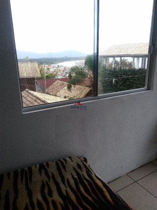 Imagem Sobrado com 3 Quartos à Venda, em Barra Da Lagoa - Florianópolis Imagem Sobrado com 3 Quartos à Venda, em Barra Da Lagoa - Florianópolis