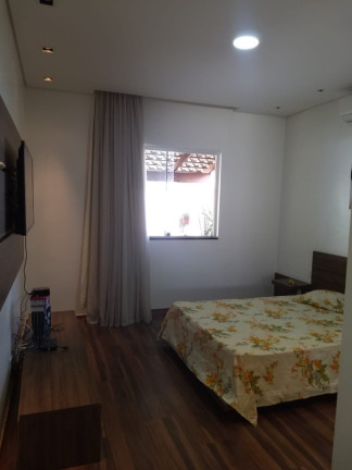 Imagem Casa com 3 Quartos à Venda, 300 m² em Praia - Contagem Imagem Casa com 3 Quartos à Venda, 300 m² em Praia - Contagem