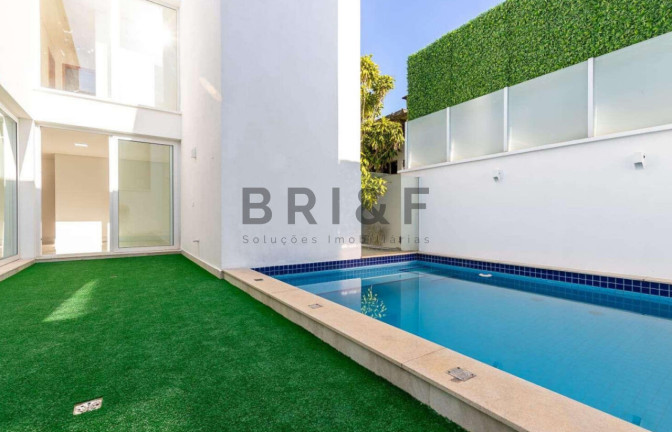 Casa com 4 Quartos à Venda, 365 m² em Jardim Petrópolis - São Paulo