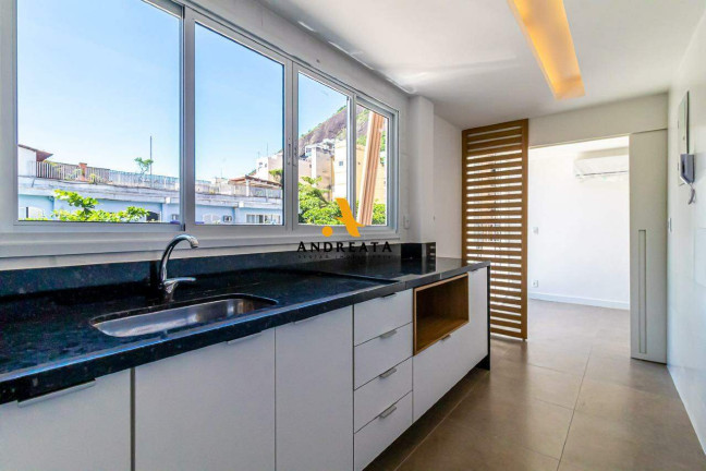Imagem Cobertura com 3 Quartos à Venda, 237 m² em Copacabana - Rio De Janeiro Imagem Cobertura com 3 Quartos à Venda, 237 m² em Copacabana - Rio De Janeiro