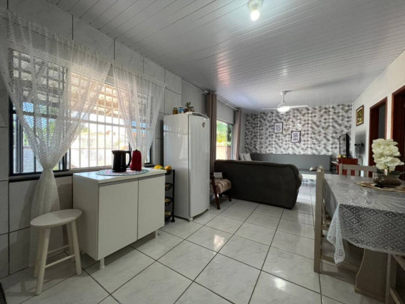 Imagem Casa com 3 Quartos à Venda, 120 m² em Costeira - Balneário Barra Do Sul Imagem Casa com 3 Quartos à Venda, 120 m² em Costeira - Balneário Barra Do Sul
