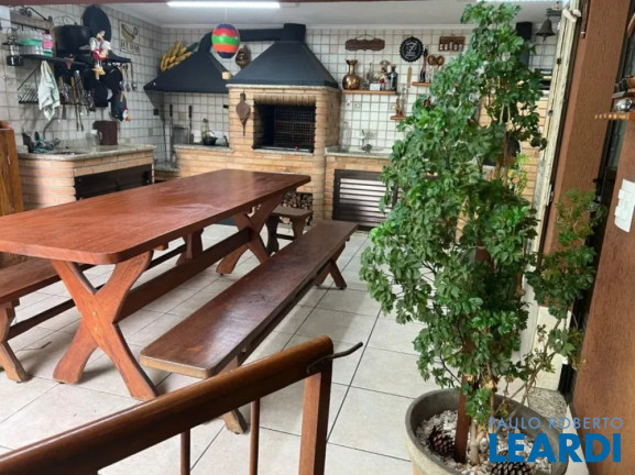 Imagem Casa com 3 Quartos à Venda, 232 m² em Jardim Bela Vista - Santo André Imagem Casa com 3 Quartos à Venda, 232 m² em Jardim Bela Vista - Santo André