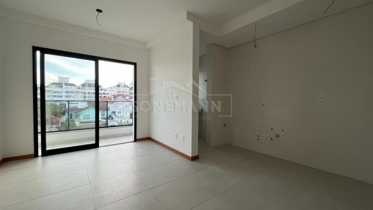 Imagem Apartamento com 2 Quartos à Venda, 61 m² em Coqueiros - Florianópolis