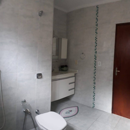 Imagem Casa com 3 Quartos à Venda, 250 m² em Jardim Itamarati - Botucatu