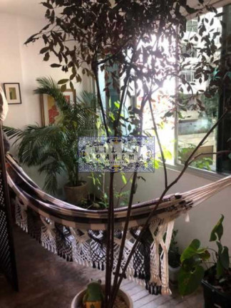 Imagem Apartamento com 2 Quartos à Venda, 96 m² em Lagoa - Rio De Janeiro Imagem Apartamento com 2 Quartos à Venda, 96 m² em Lagoa - Rio De Janeiro