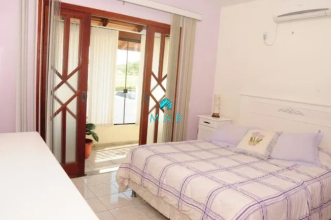 Imagem Sobrado com 3 Quartos à Venda, 320 m² em Ingleses Do Rio Vermelho - Florianópolis