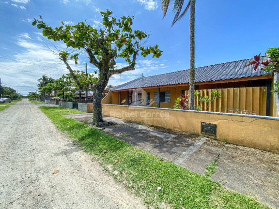 Imagem Casa com 2 Quartos à Venda, 720 m² em Pinheiros - Balneário Barra Do Sul Imagem Casa com 2 Quartos à Venda, 720 m² em Pinheiros - Balneário Barra Do Sul