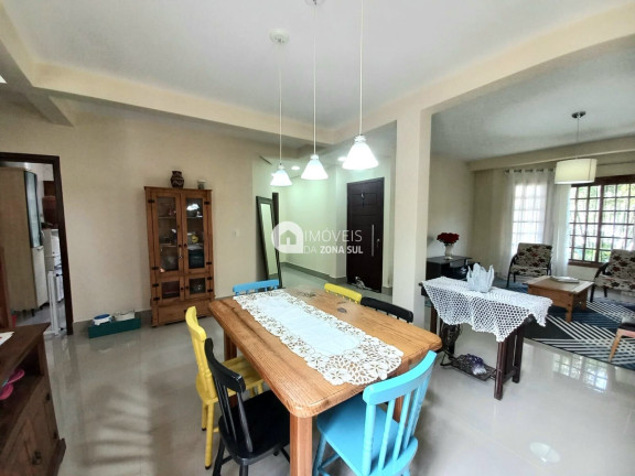 Imagem Casa com 4 Quartos à Venda, 170 m² Imagem Casa com 4 Quartos à Venda, 170 m²