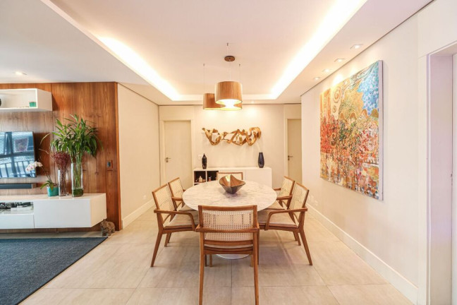 Imagem Imóvel com 4 Quartos à Venda,  em Moema - São Paulo