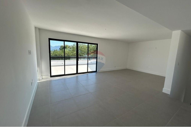 Imagem Casa de Condomínio com 4 Quartos à Venda, 290 m² em Recreio Dos Bandeirantes - Rio De Janeiro
