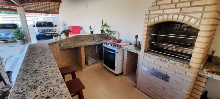 Imagem Casa com 3 Quartos à Venda, 200 m² em Centro - Guararapes Imagem Casa com 3 Quartos à Venda, 200 m² em Centro - Guararapes