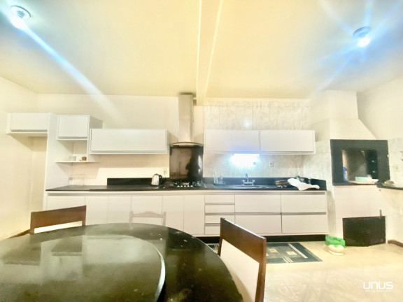 Imagem Casa com 4 Quartos à Venda, 520 m² em Roçado - São José