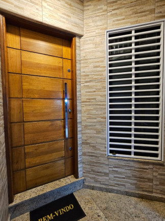 Imagem Sobrado com 3 Quartos à Venda, 177 m² em Vila Tolstoi - São Paulo