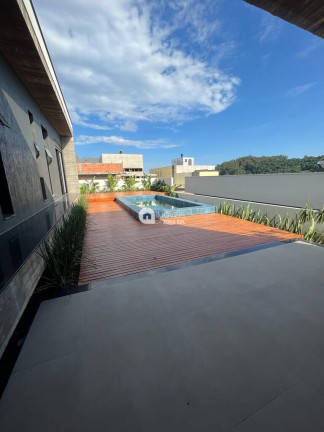 Imagem Casa com 4 Quartos à Venda, 300 m² Imagem Casa com 4 Quartos à Venda, 300 m²