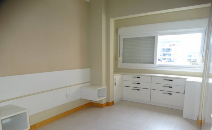 Imagem Apartamento com 3 Quartos à Venda, 150 m² em Centro - Capão Da Canoa Imagem Apartamento com 3 Quartos à Venda, 150 m² em Centro - Capão Da Canoa