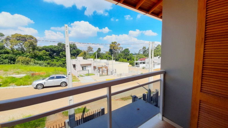 Imagem Casa com 2 Quartos à Venda, 76 m²