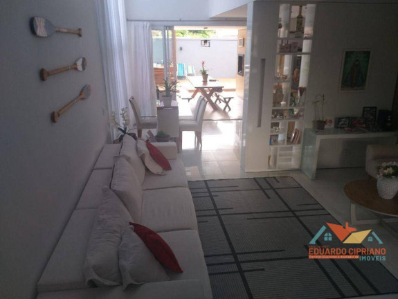 Imagem Casa com 3 Quartos à Venda, 240 m² em Massaguaçu - Caraguatatuba