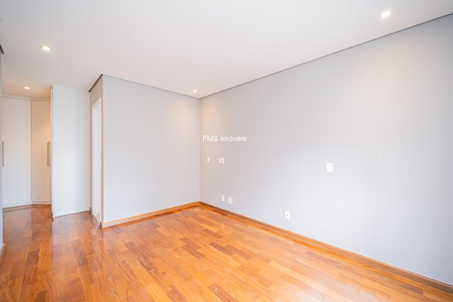Imagem Imóvel com 3 Quartos à Venda, 168 m² em Moema - São Paulo Imagem Imóvel com 3 Quartos à Venda, 168 m² em Moema - São Paulo