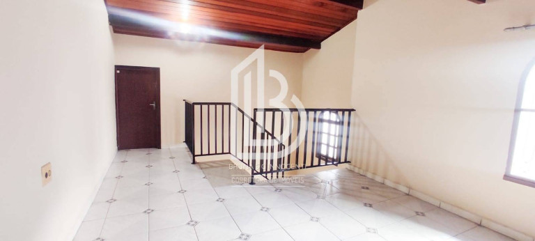 Imagem Casa com 3 Quartos à Venda, 180 m² em Vila Scarpelli - Santo André Imagem Casa com 3 Quartos à Venda, 180 m² em Vila Scarpelli - Santo André