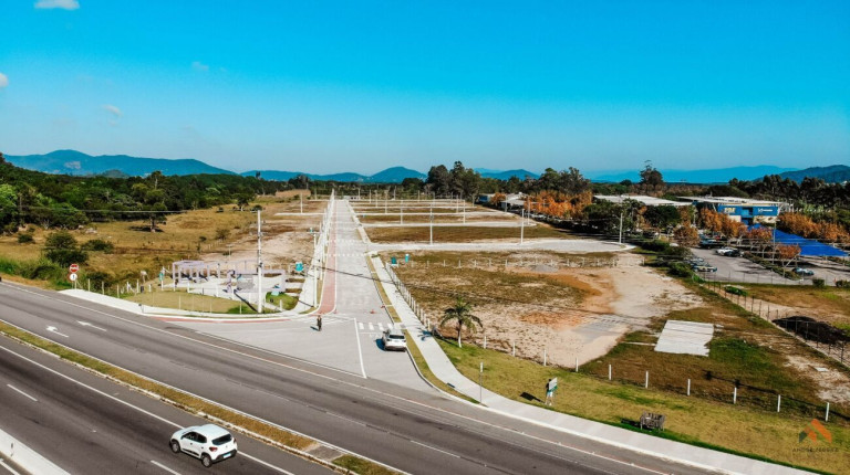 Imagem Casa com 3 Quartos à Venda, 120 m²