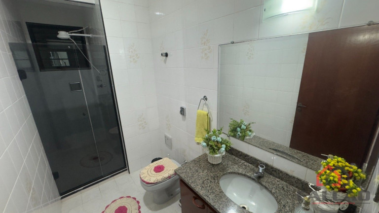 Imagem Casa com 3 Quartos à Venda, 234 m² em Embaré - Santos Imagem Casa com 3 Quartos à Venda, 234 m² em Embaré - Santos