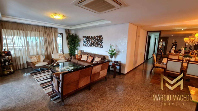 Imagem Apartamento com 3 Quartos à Venda, 303 m² em Patriolino Ribeiro - Fortaleza Imagem Apartamento com 3 Quartos à Venda, 303 m² em Patriolino Ribeiro - Fortaleza