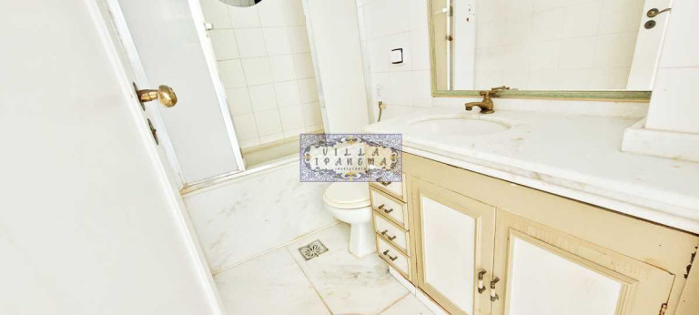 Imagem Apartamento com 1 Quarto à Venda, 40 m² em Copacabana - Rio De Janeiro Imagem Apartamento com 1 Quarto à Venda, 40 m² em Copacabana - Rio De Janeiro