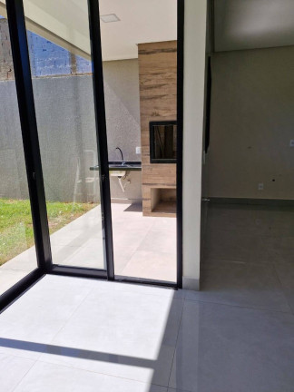 Imagem Sobrado com 3 Quartos à Venda, 151 m² em Recanto Tropical - Cascavel Imagem Sobrado com 3 Quartos à Venda, 151 m² em Recanto Tropical - Cascavel