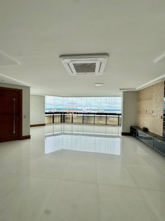 Imagem Imóvel com 4 Quartos à Venda, 203 m² em Umarizal - Belém Imagem Imóvel com 4 Quartos à Venda, 203 m² em Umarizal - Belém