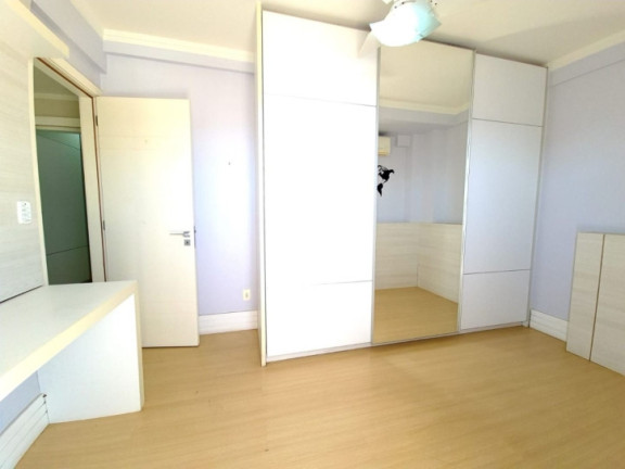 Imagem Apartamento com 3 Quartos à Venda, 140 m² em Pompéia - Santos