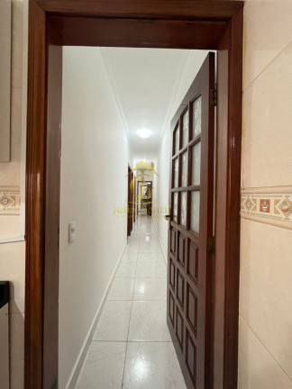 Imagem Imóvel com 3 Quartos à Venda, 183 m² Imagem Imóvel com 3 Quartos à Venda, 183 m²
