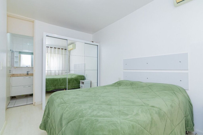 Imagem Apartamento com 2 Quartos à Venda, 56 m² em Tristeza - Porto Alegre Imagem Apartamento com 2 Quartos à Venda, 56 m² em Tristeza - Porto Alegre