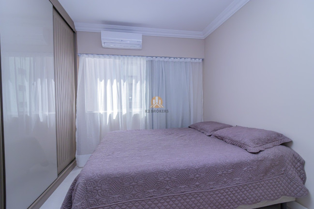 Imagem Imóvel com 4 Quartos à Venda, 112 m² em Centro - Balneário Camboriú