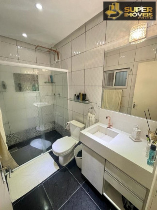 Imagem Casa com 3 Quartos à Venda, 360 m² em Laranjal - Pelotas