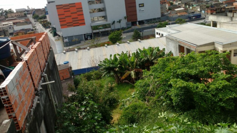 Imagem Terreno à Venda, 668 m² em Jardim Planalto - Carapicuíba