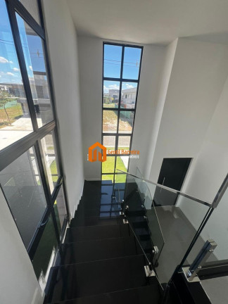 Imagem Casa com 4 Quartos à Venda, 330 m² em Cidade Alpha - Eusébio Imagem Casa com 4 Quartos à Venda, 330 m² em Cidade Alpha - Eusébio