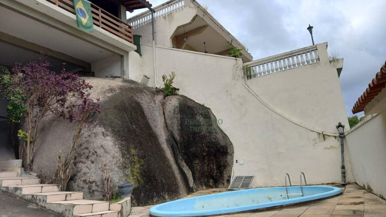 Imagem Casa com 4 Quartos à Venda, 400 m² em Itaipu - Niterói Imagem Casa com 4 Quartos à Venda, 400 m² em Itaipu - Niterói