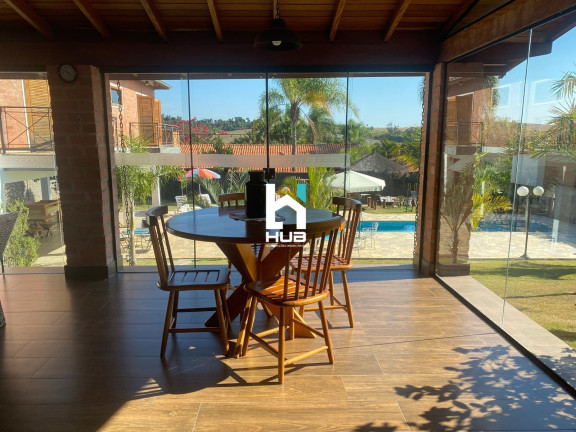 Imagem Imóvel com 4 Quartos à Venda, 1.044 m² Imagem Imóvel com 4 Quartos à Venda, 1.044 m²