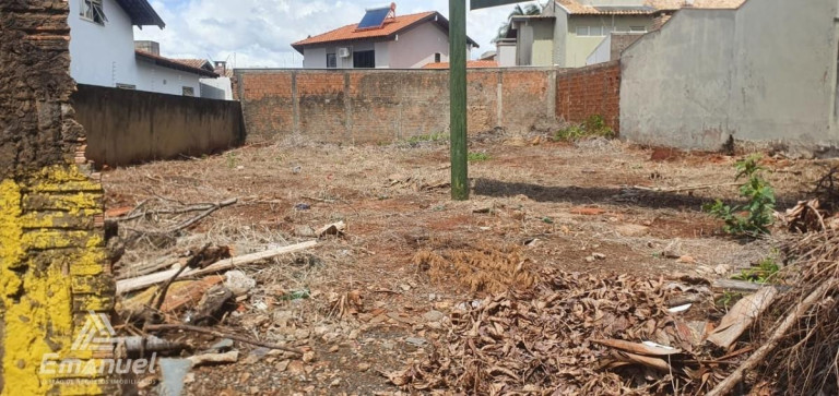 Imagem Terreno à Venda, 450 m² em Jardim Autonomista - Campo Grande Imagem Terreno à Venda, 450 m² em Jardim Autonomista - Campo Grande