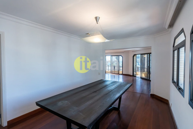 Imagem Apartamento com 3 Quartos para Alugar, 240 m² em Itaim Bibi - São Paulo